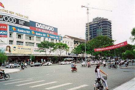 hcmc_street5.jpg